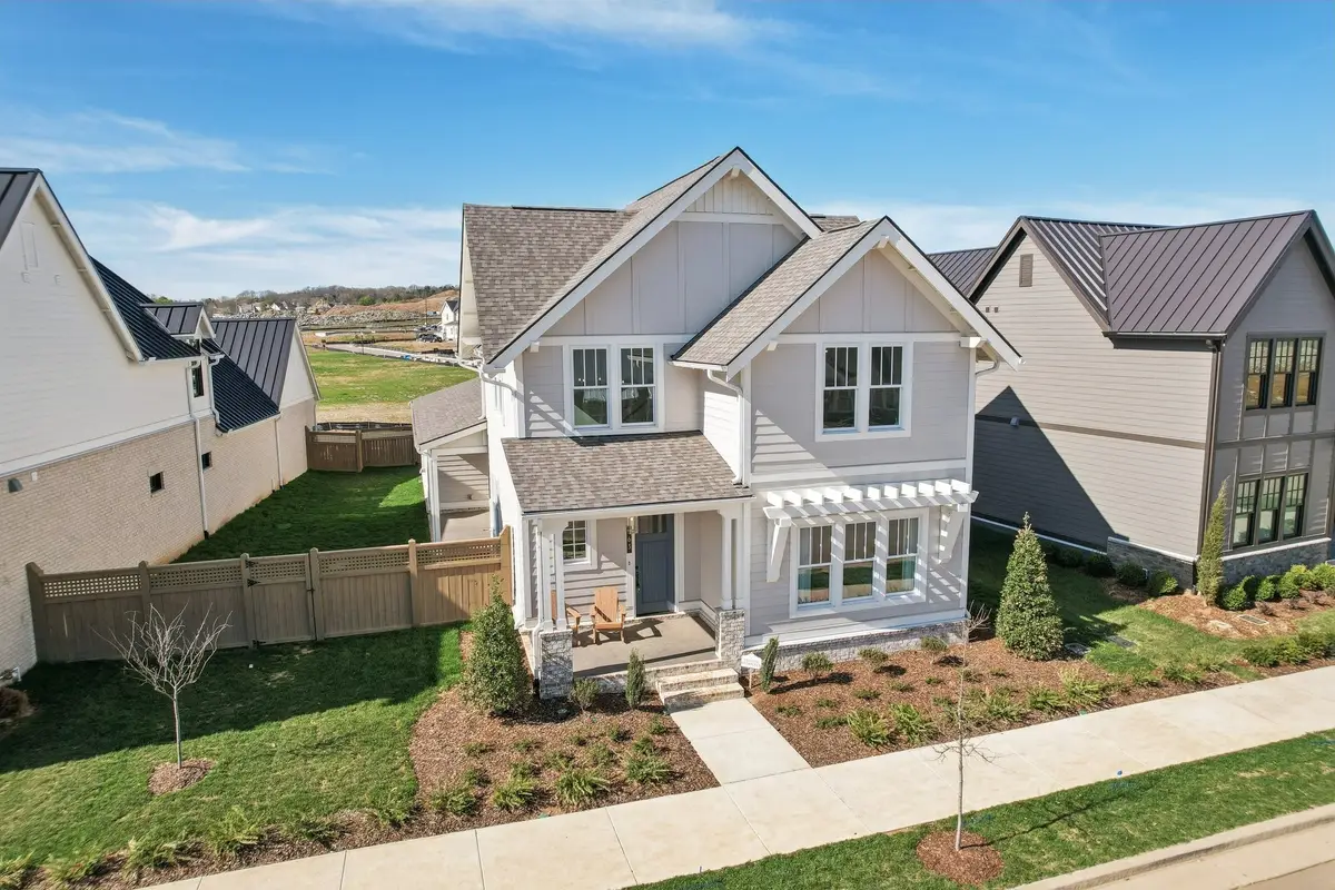 463 Marston Ave, Thompsons Station, TN 37179 - #1