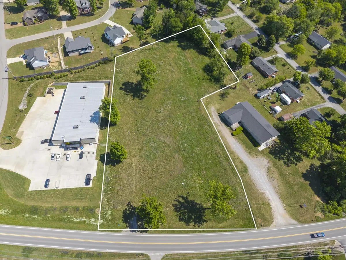621 Mcmurry Blvd E, Hartsville, TN 37074 - #1