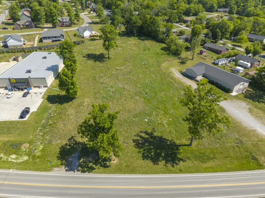 621 Mcmurry Blvd E, Hartsville, TN 37074 - #3