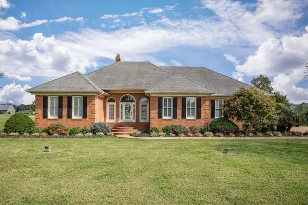 328 Riley Ave, Smithville, TN 37166