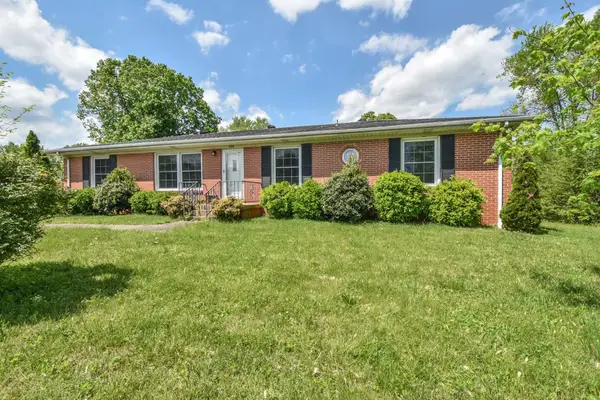 208 Joslin Ave, Gallatin, TN 37066