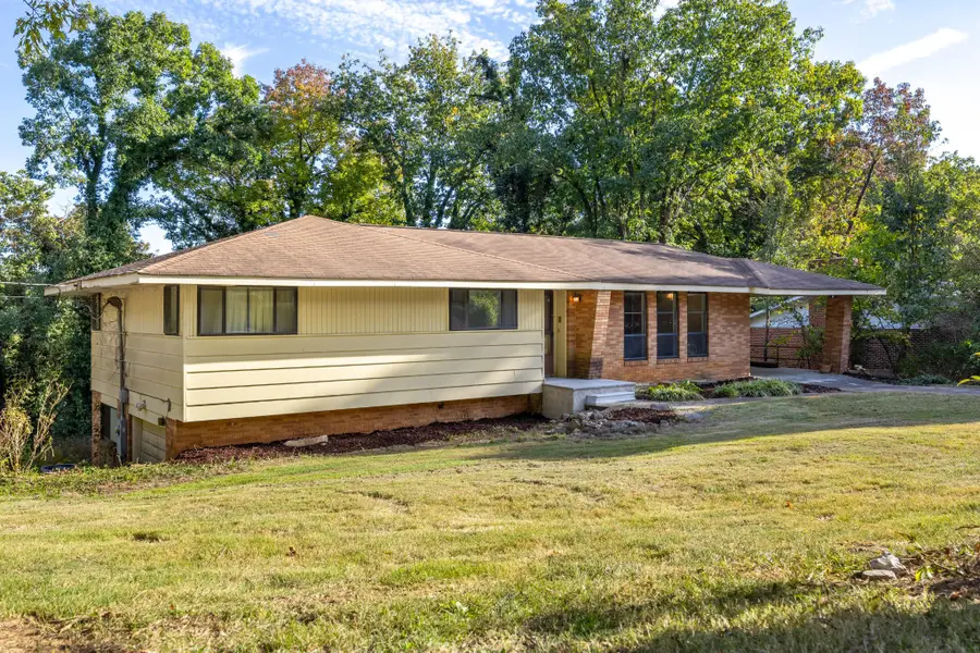 4430 Crestview Drive, Chattanooga, TN 37415 - #2