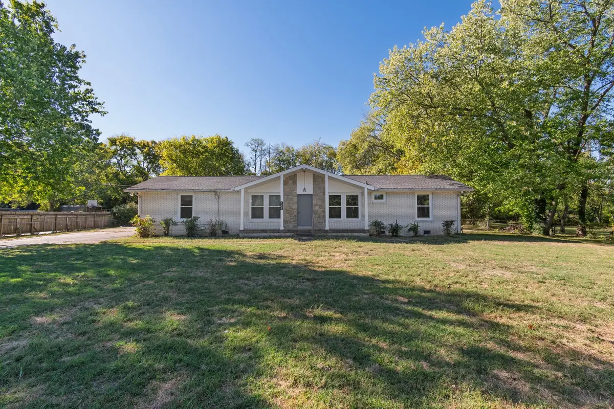 1205 Lipscomb Dr, Brentwood, TN 37027 - #1