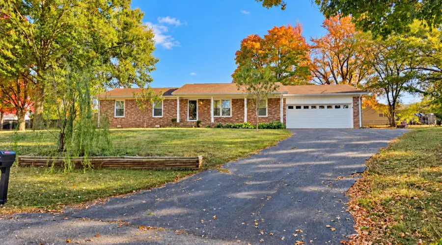937 Hurst Dr, Hopkinsville, KY 42240 - #2