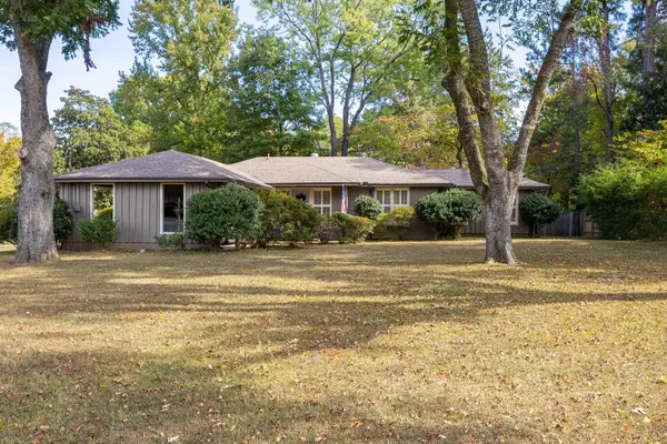 1740 Riverdale Rd, Memphis, TN 38138
