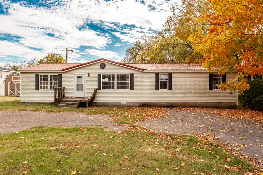 225 Drivers Ln, Gallatin, TN 37066 - #3