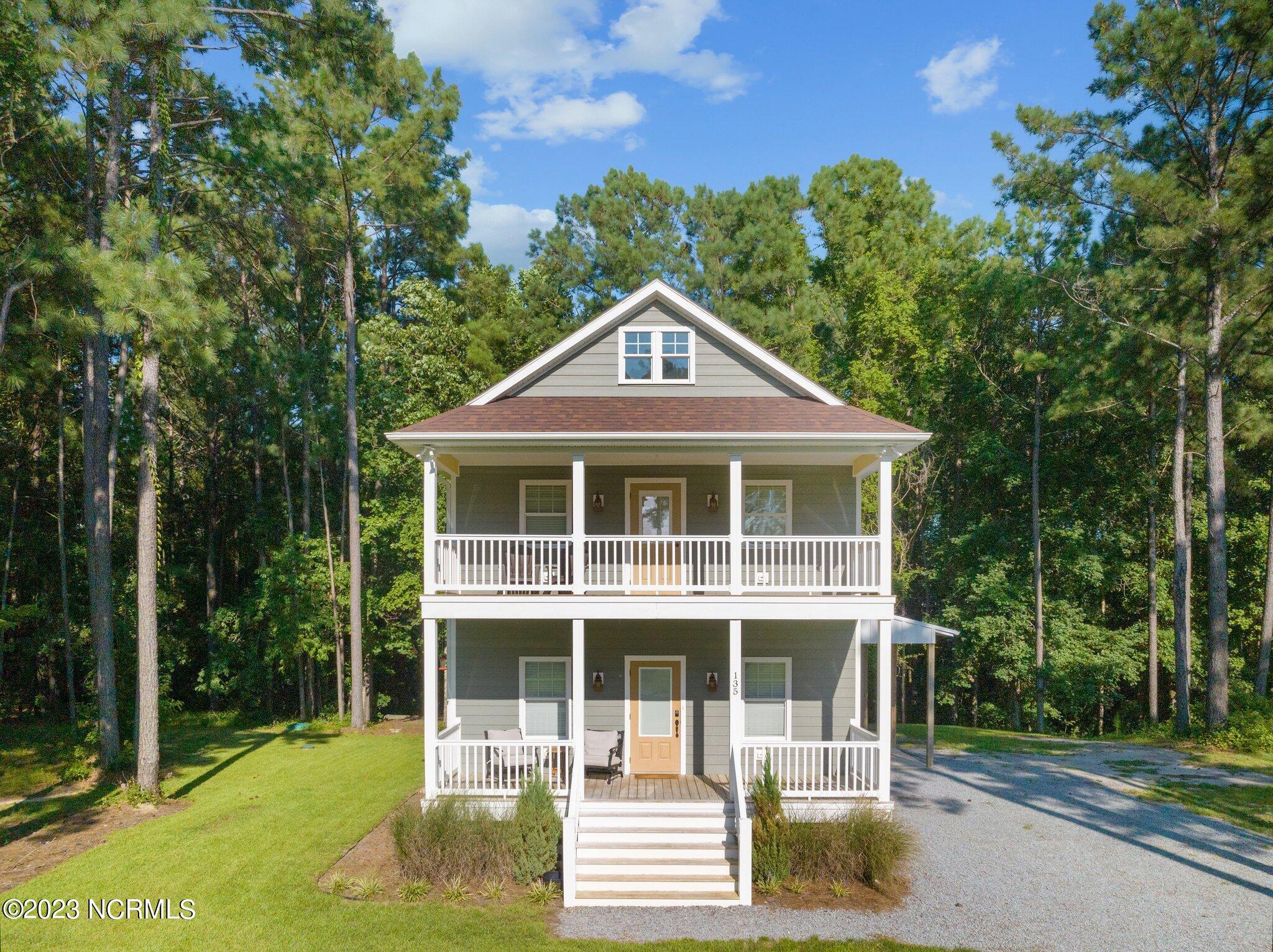 135 Wild Cherry Lane, Minnesott Beach, NC 28510 BHGRE