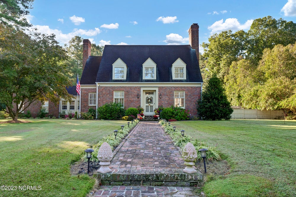 512 E Hill Street, Warsaw, NC 28398 BHGRE