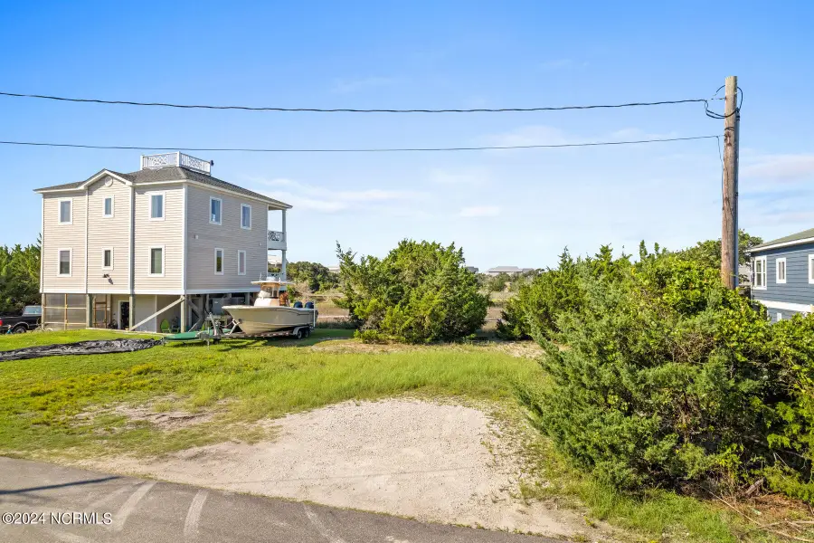 1123 Canady Avenue, Topsail Beach, NC 28445 - Image #2