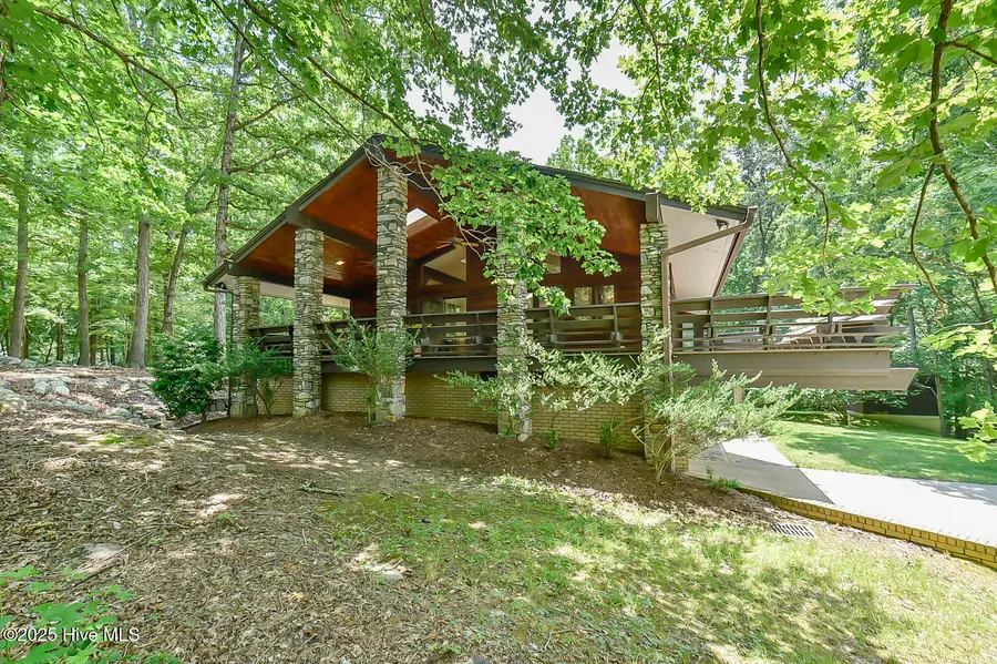 110 Wolfs Trail, Chapel Hill, NC 27516 - Image #2