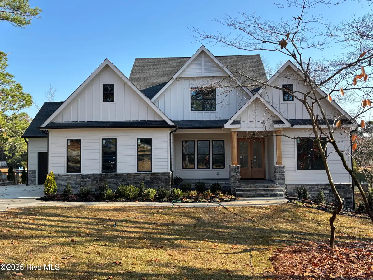 1040 Burning Tree Road, Pinehurst, NC 28374 - Image #1