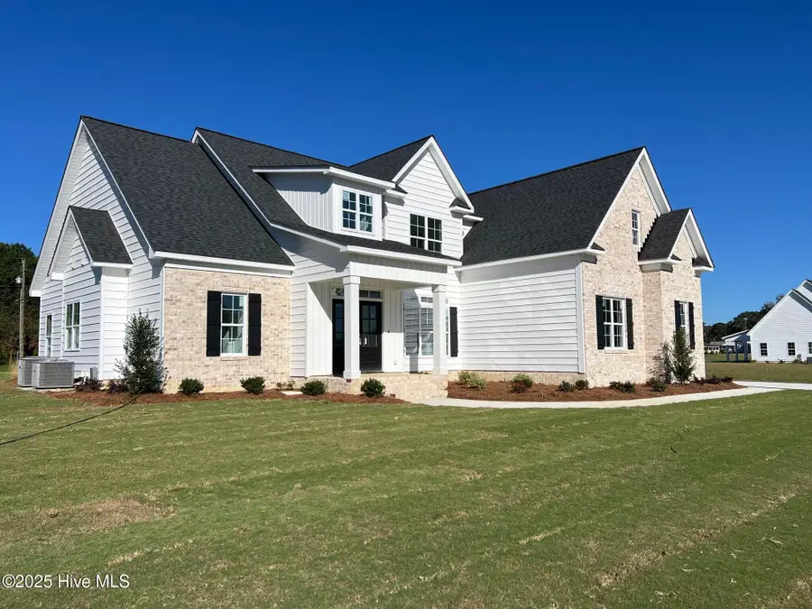 2856 Bates Branch Way, Grimesland, NC 27837 - Image #2