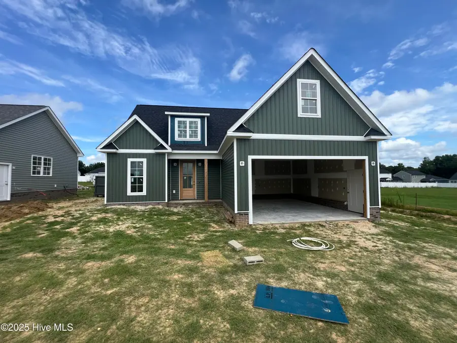 4511 Fairhaven Drive W, Wilson, NC 27893 - Image #2