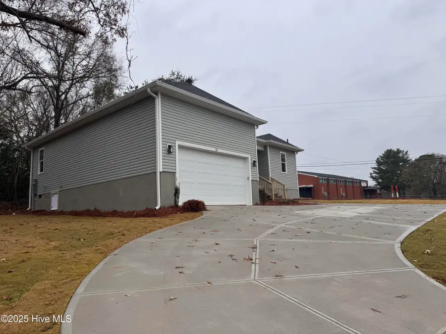 110 Bethune Avenue, Aberdeen, NC 28315 - Image #2