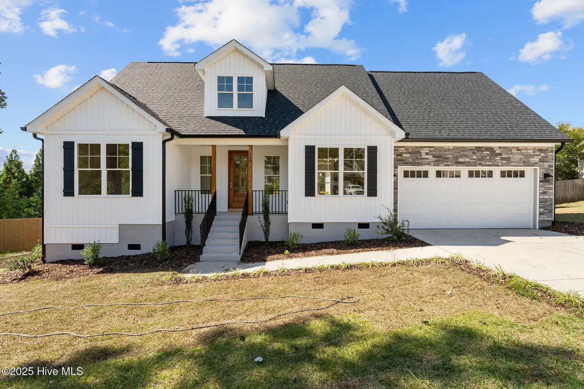 106 Camberly Lane, Aberdeen, NC 28315 - Image #1