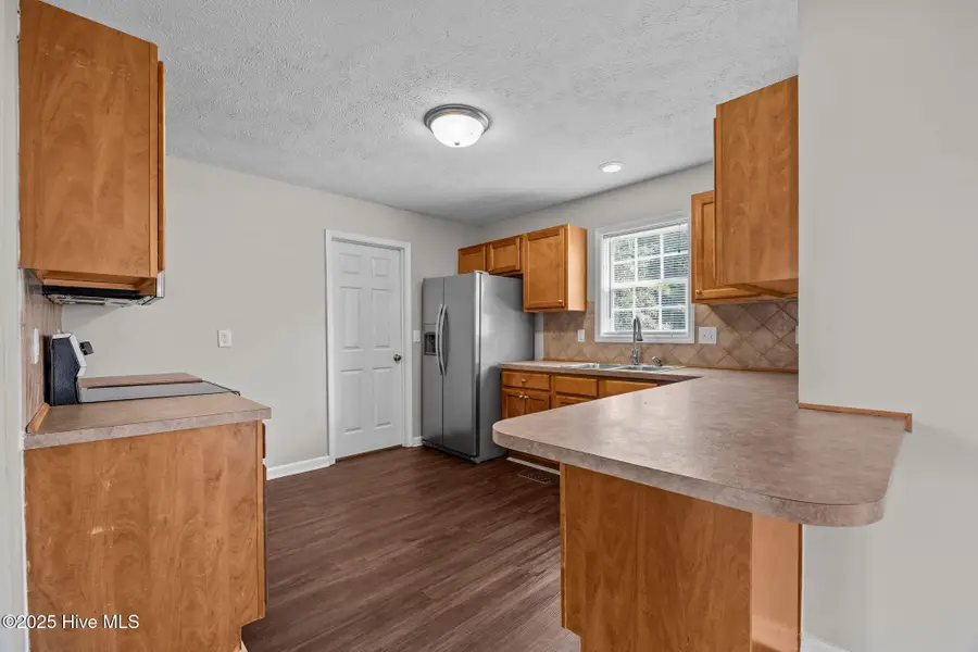 145 Edgecombe Drive, Spring Lake, NC 28390 - Image #2