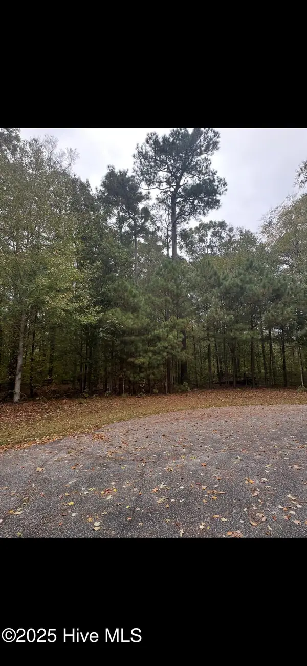 14 Broad River Drive, Hertford, NC 27944