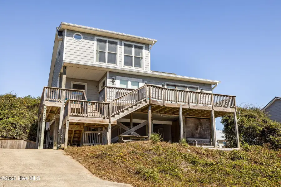 7122 Ocean Drive, Emerald Isle, NC 28594 - Image #2