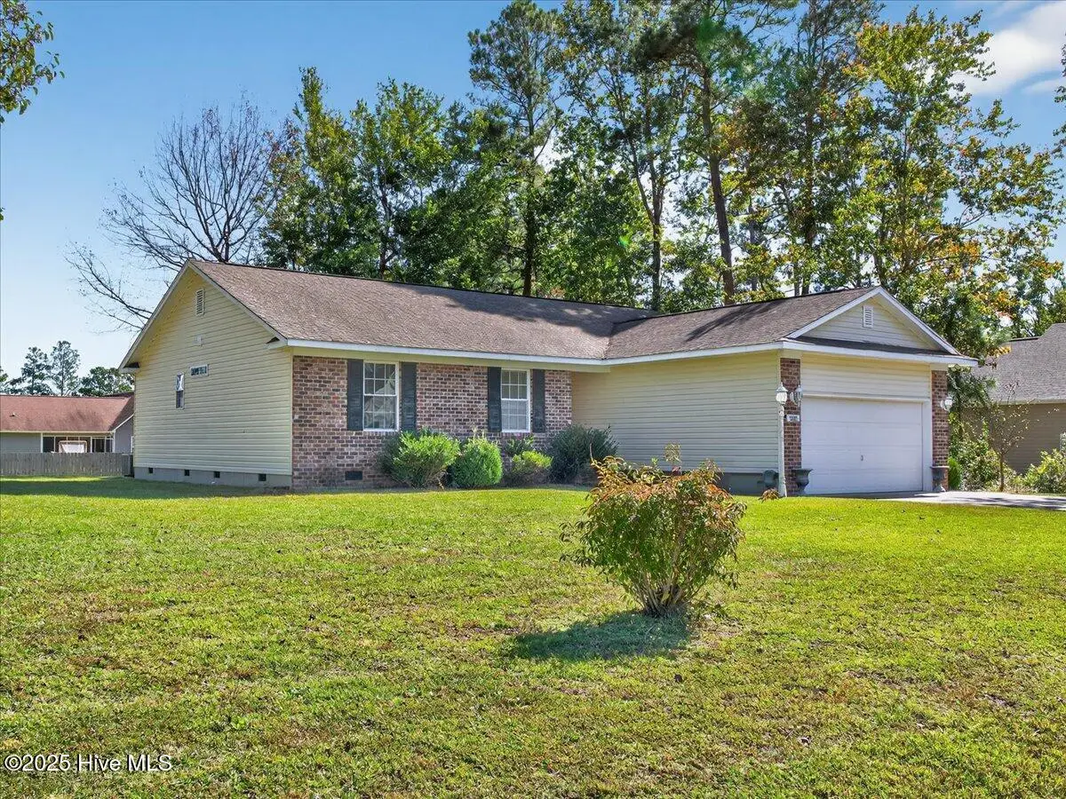 200 Wildwood Street Nw, Shallotte, NC 28470 - Image #1