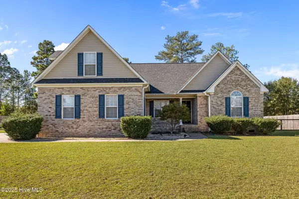 352 Wood Valley Lane, Raeford, NC 28376