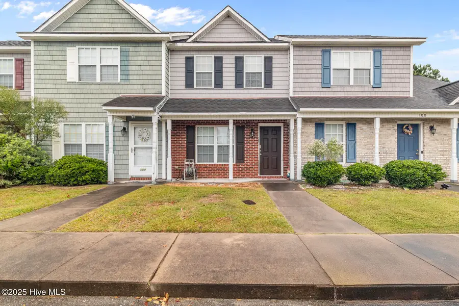 102 Springwood Drive, Jacksonville, NC 28546 - Image #3
