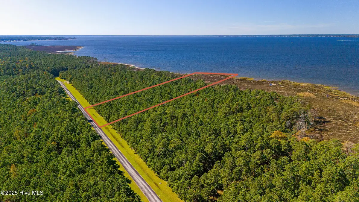 229 Garbacon Drive, Beaufort, NC 28516 - Image #1