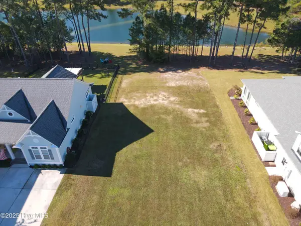 518 Moss Lake Lane, Holly Ridge, NC 28445