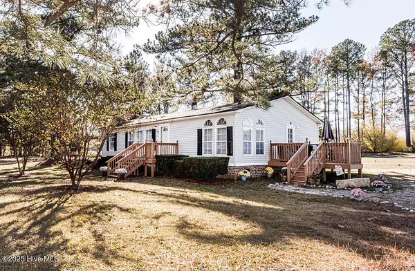 9722 Nc-48, Whitakers, NC 27891