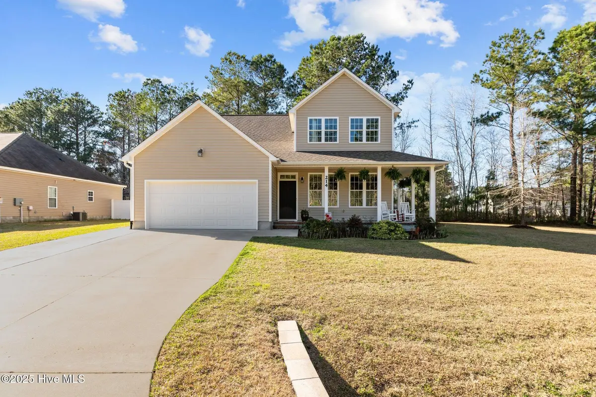 214 Green Trees Drive, New Bern, NC 28560 - Image #1