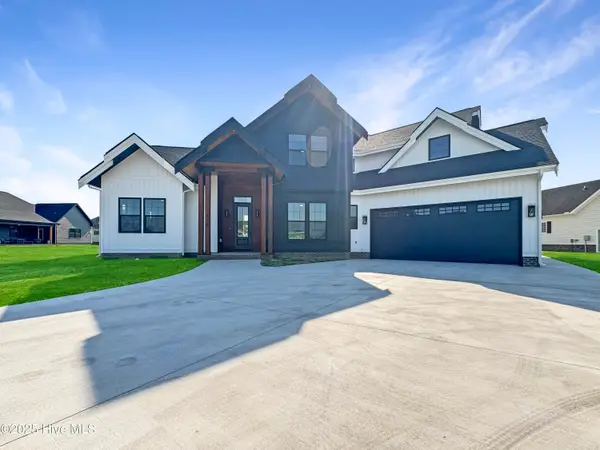 1111 Staysail Drive, Elizabeth City, NC 27909