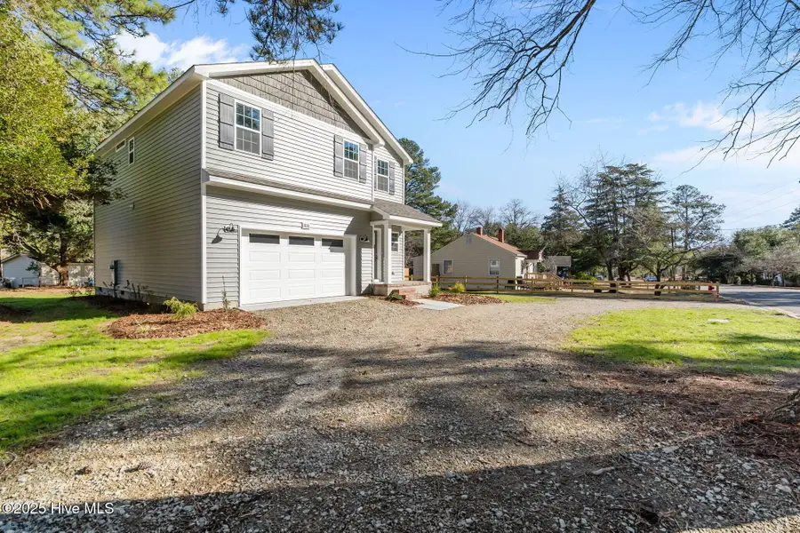 1010 W Saunders Avenue, Aberdeen, NC 28315 - #2