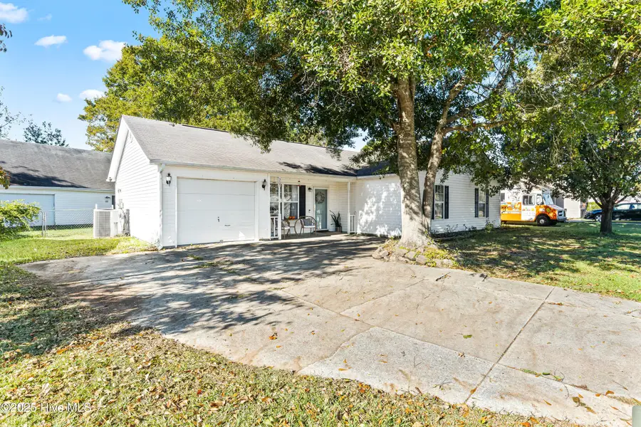 305 Paddock Place, Jacksonville, NC 28546 - Image #2