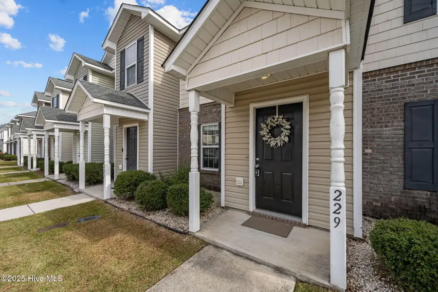 229 Glen Cannon Drive, Jacksonville, NC 28546 - Image #2