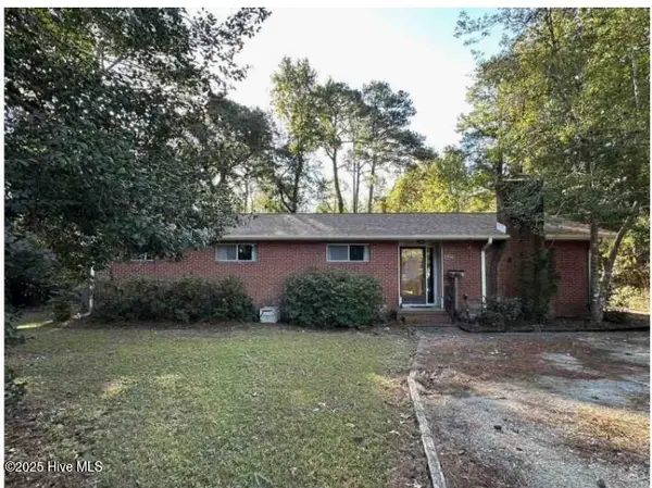 1008 Sand Ridge Road, Hubert, NC 28539