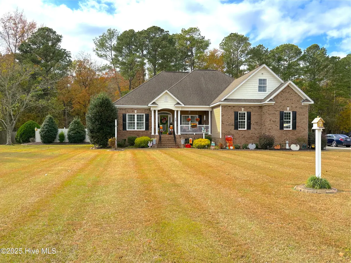 349 Barwick Drive, Washington, NC 27889 - Image #1