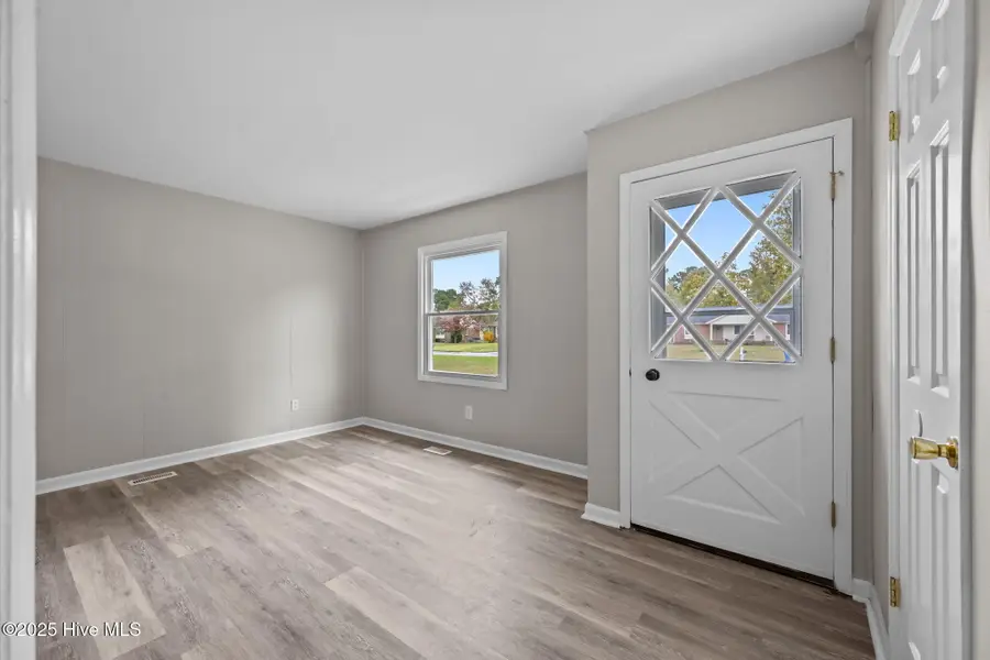 106 Ronny Court, Jacksonville, NC 28546 - Image #3