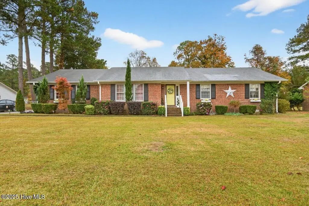 4913 Cypress Shores Drive, New Bern, NC 28562 - Image #1