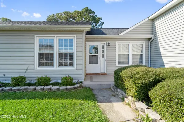 2461 Saddleridge Drive, Midway Park, NC 28544