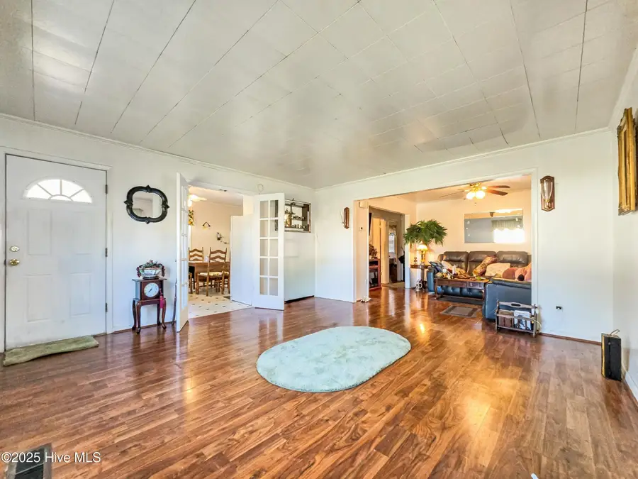 303 Roanoke Avenue, Elizabeth City, NC 27909 - Image #2