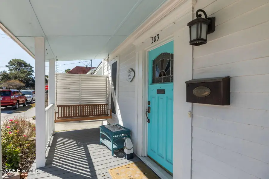 303 Pollock Street, Beaufort, NC 28516 - Image #3