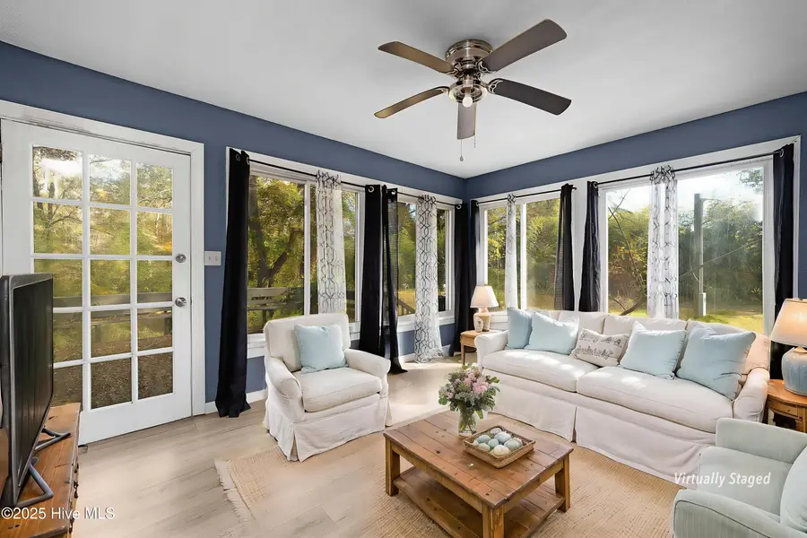 101 E Trent Street, Trenton, NC 28585 - Image #2