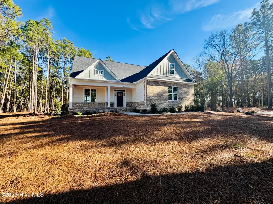 492 Longleaf Drive, West End, NC 27376 - Image #2