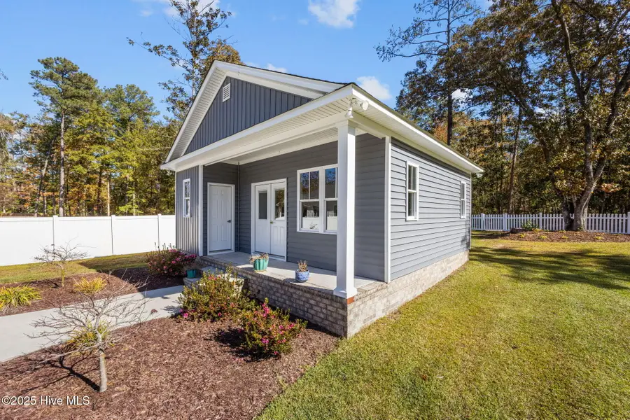 410 Hawthorne Road, Trent Woods, NC 28562 - Image #3