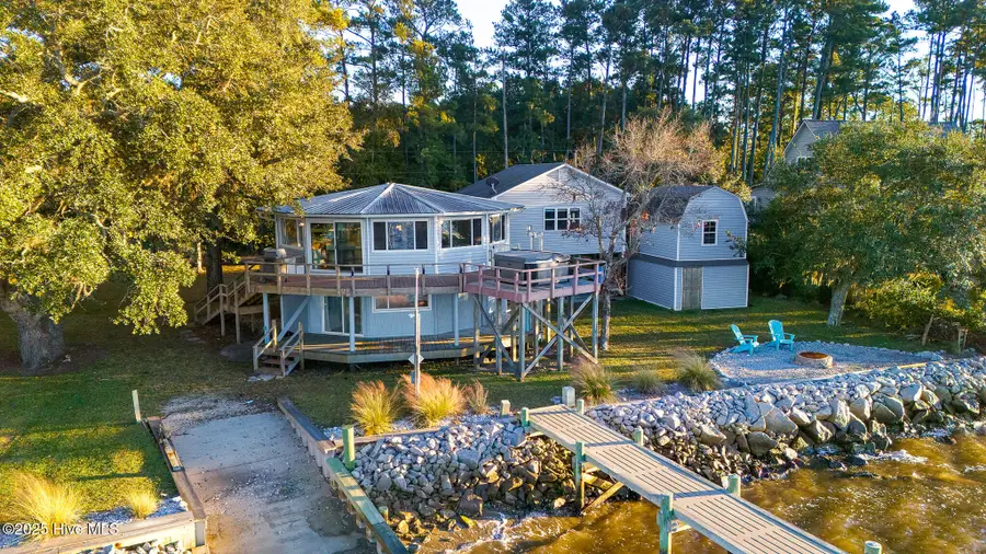 221 Creek Road, Beaufort, NC 28516 - Image #2