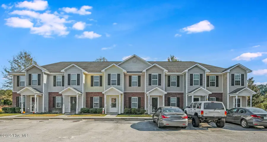 317 Glen Cannon Drive, Jacksonville, NC 28546 - Image #2