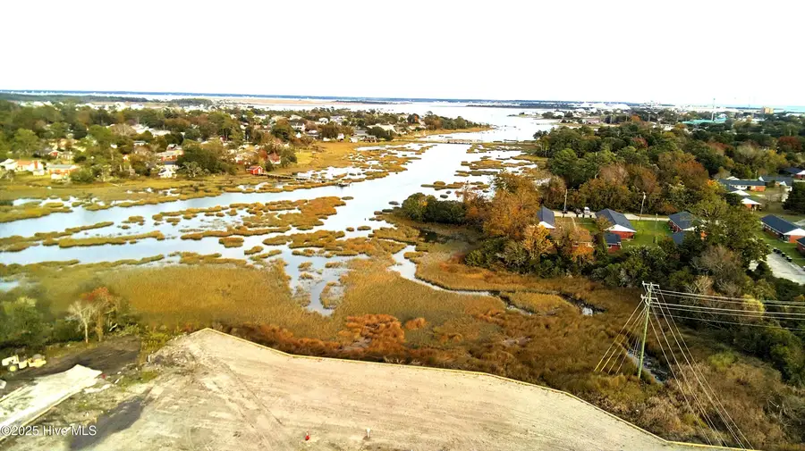 2401 Ferabee Street, Morehead City, NC 28557 - Image #3