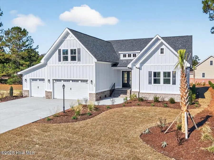 564 Fairburn Court Nw, Calabash, NC 28467 - Image #2