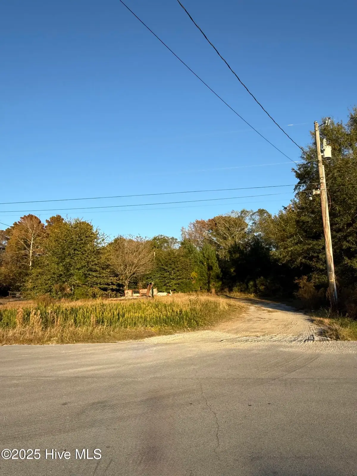 636 Glenn Drive, New Bern, NC 28562 - Image #1