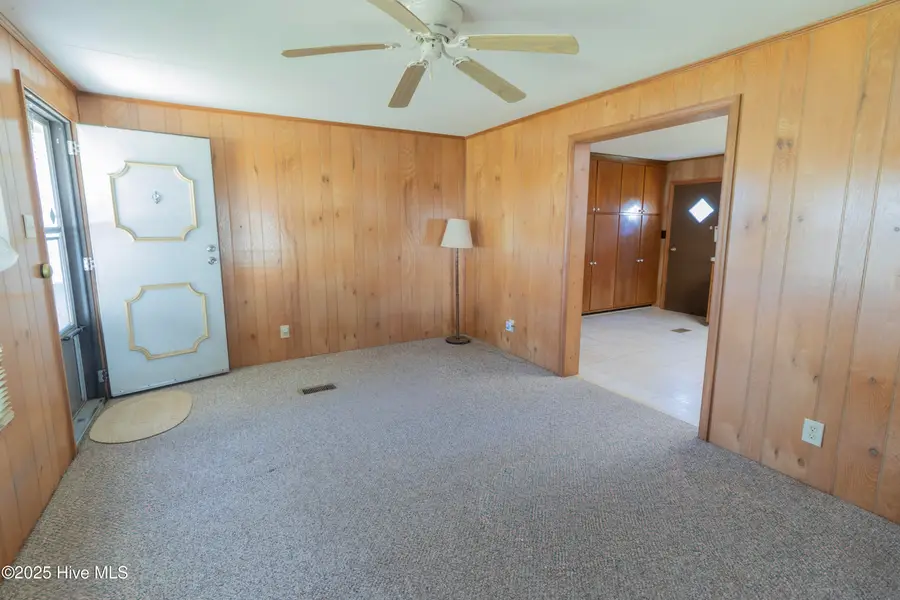 701 W Colonial Avenue, Elizabeth City, NC 27909 - Image #3