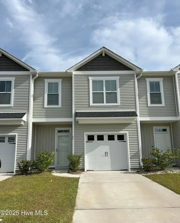 84 Aspen Road, Hampstead, NC 28443